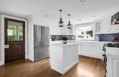 Sea Girt House | August Availbiliity 2024. Sea Girt home with POOL and 2 blocks from the beach!