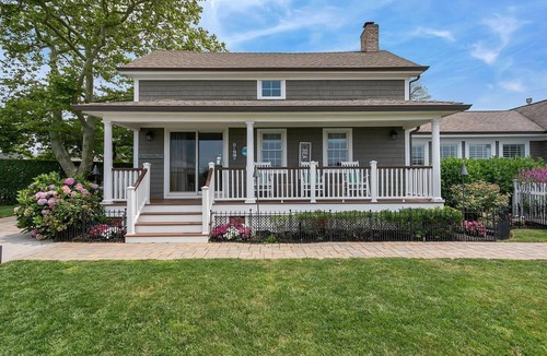 Sea Girt House | August Availbiliity 2024. Sea Girt home with POOL and 2 blocks from the beach!