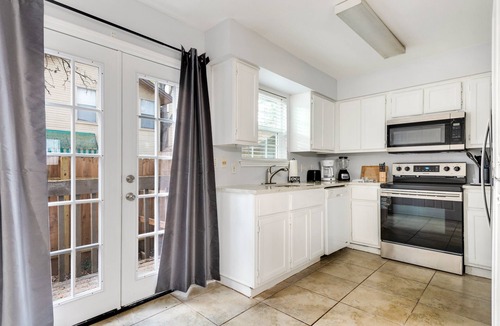 Sonesta West House | Austin Luxury Townhome