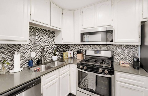 Windsor Park House | Austin Retreat | Patio | Near Domain & Downtown