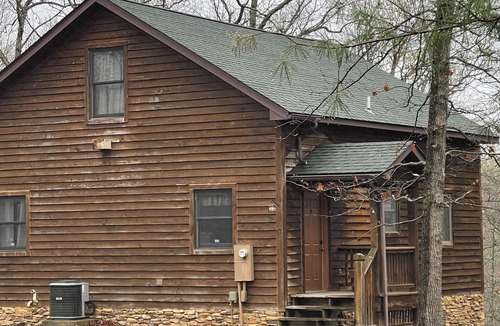 Bourbon Cabin | Authentic Cedar Cabin-Dogwood Cabin-with Pool & Meramec River Access