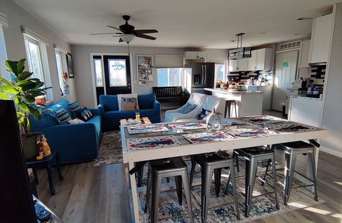 Burbank Cottage | Authentic country living in South Dakota- Close to I-29
