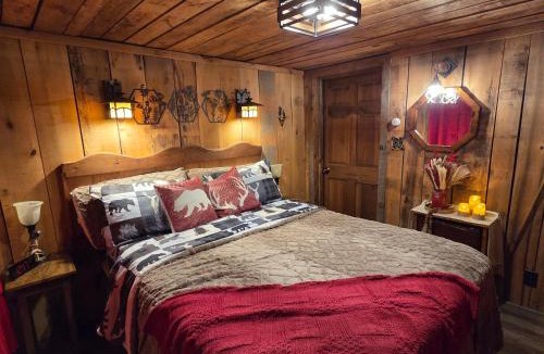 Sevierville Villa | Authentic, Rustic, Cute & Cozy!
