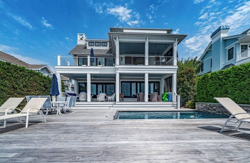 Avalon House | AVALON Bay Front Home with pool, decks and dock. Spacious 5-bedroom, 4.5 bath