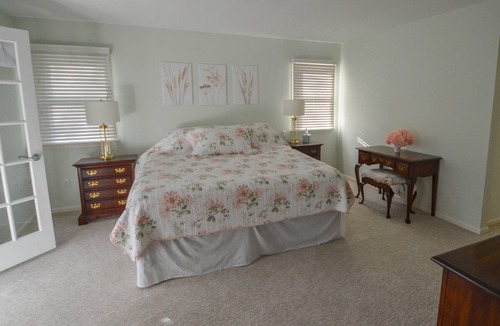 Swainton House | Avalon NJ vicinity luxury stay, 5 miles to Avalon's 30th Street beach