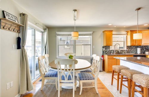 Avalon Condo | Avalon Vacation Rental w/Porch & Grill!