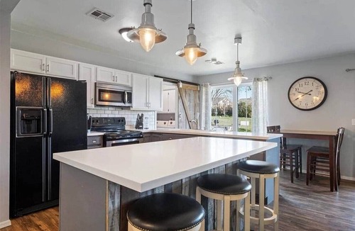 Stillwater House | Avery’s Place — Perfect Base for Games & Getaways
