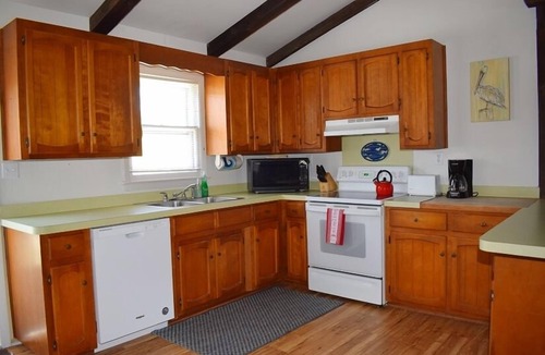 Piney Island House | Avocet- Shared Community Water Access, Close to Beach.