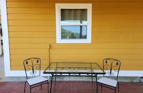 West Cape May Apartment | Bacchus Cottage at WIllow Creek Winery