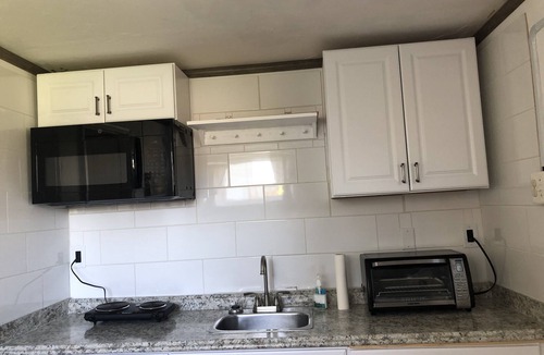 Catonsville House | Baltimore &DC Metro Area 2 bedrooms unit in the house