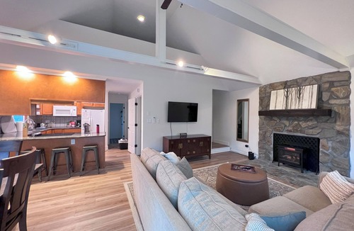 Mill Ridge House | Banner Elk house sleeps 8. Minutes to everything!