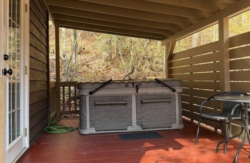 Sautee Nacoochee Cabin | Bavarian Hideaway 46