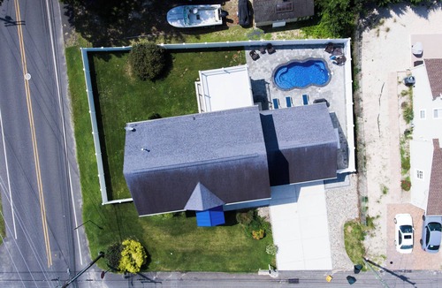 Town Bank House | Bay Block with in-ground heated Salt Water Pool opens mid April