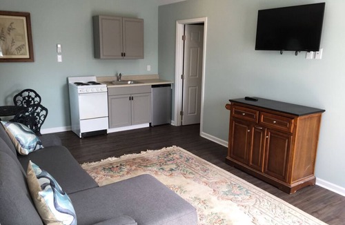 Town Bank Cottage | Bay Front Cottage in Historic Townbank