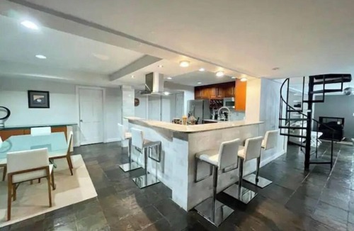 Annapolis House | Bay Poolhouse