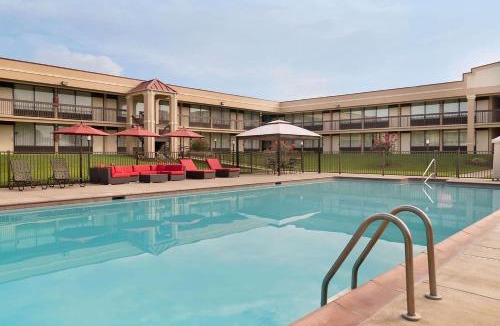 Cedar Mountain Hotel | Baymont by Wyndham Culpeper