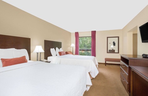Greenville Hotel | Baymont by Wyndham Greenville