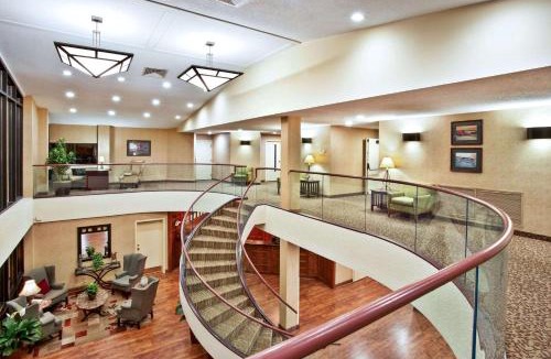 Ashley Oaks Hotel | Baymont by Wyndham Knoxville/Cedar Bluff