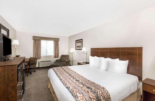 Le Mars Hotel | Baymont by Wyndham LeMars