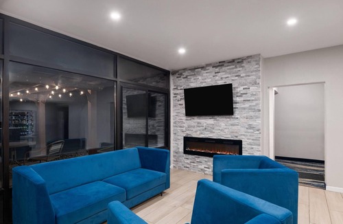 Mankato Hotel | Baymont by Wyndham Mankato