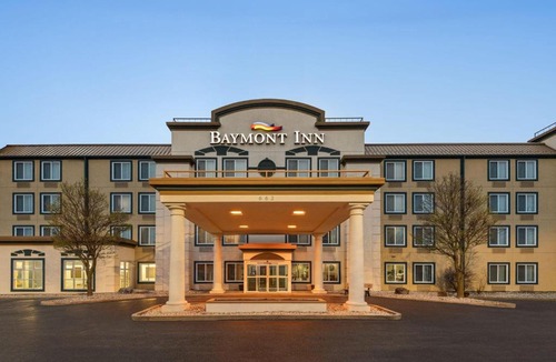 Rockford Hotel | Baymont by Wyndham Rockford