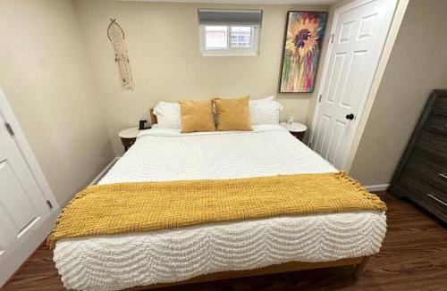 Constable Hook Apartment | Bayonne Delight- Cozy NYC Gateway Apartment