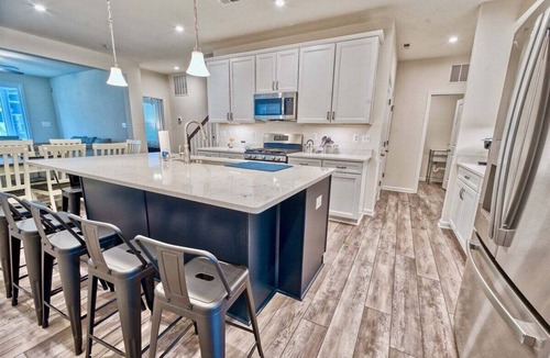 St. Martin House | Bayside * 5 BR Twin House