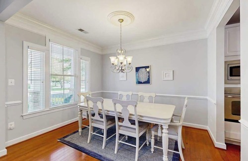 The Commons House | Bayside Resort -11282 Signature Blvd.