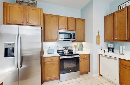 The Commons House | Bayside Resort dog-friendly townhouse w/tennis court access, WiFi, and balcony