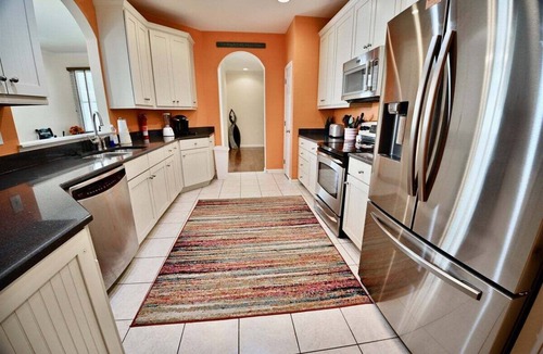 The Commons House | Bayside Resort * New Listing * 5BR home w 2 Maste
