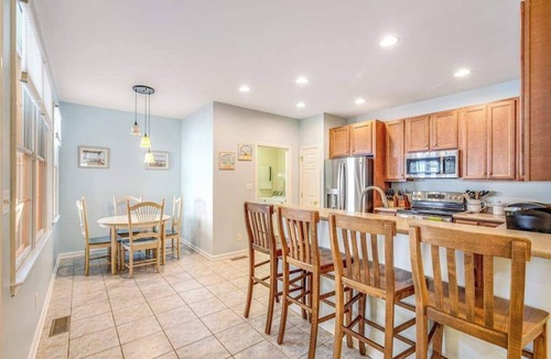 Sun Ridge House | Bayside Resort townhouse with golf on-site, pool access, fireplace, & central AC