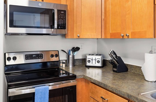 Caine Woods House | Bayside Tiki Summary: