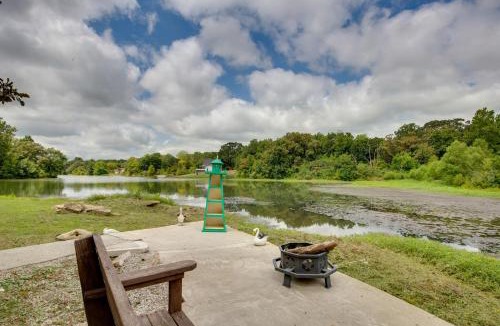 Lake Lafayette House | 'Bayview' - Lakefront Family Cabin in Odessa!