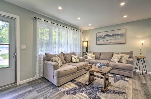 Bayville House | Bayville Getaway w/Fire Pit - 2 Mi to Beach!