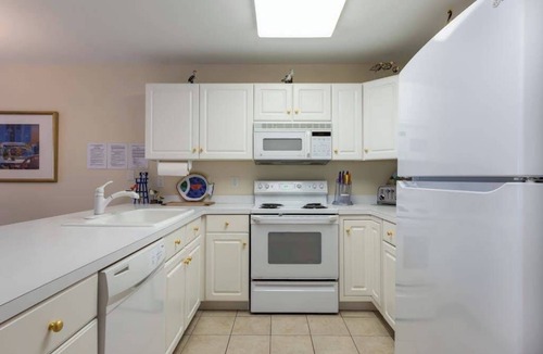 Heron Harbour Isle Condo | Baywatch I - 201B