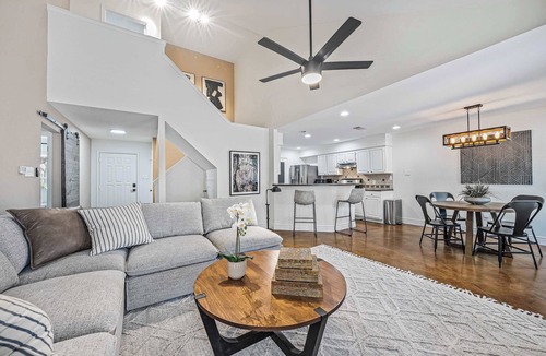 Milwood House | BBQ, Backyard Games & Remote Work Ready