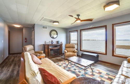 Watertown House | BBQ Ready: Lakefront Retreat in Watertown