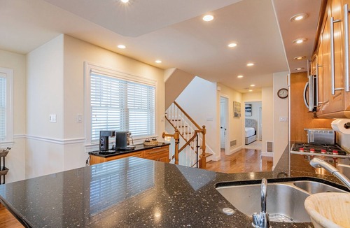 Dennisville House | Beach Block 5BR/3.5BA ~ Ocean-View Decks ~ Garage Bar ~ Sleeps 10 ~ Sea Isle