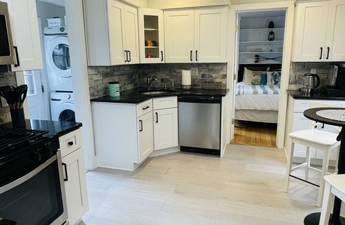Sea Bright House | BEACH BLOCK, TWO BEDROOM/YARD, HISTORIC OASIS!