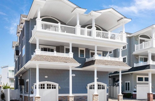 Townsend's Inlet House | Beach Block with an Ocean View Southend