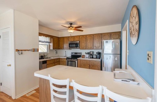 Townsend's Inlet House | Beach Front Getaway- Unbeatable Location!