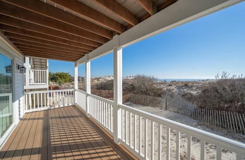 Townsend's Inlet House | Beach Front Getaway- Unbeatable Location!