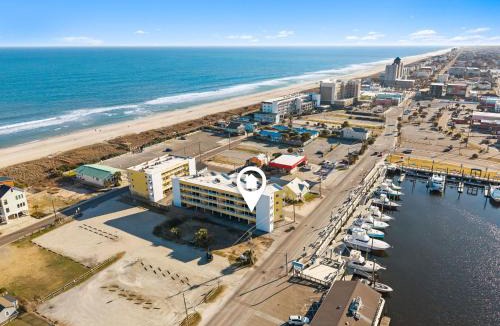 North Carolina Coast House | Beach Harbour 11 at The Carolina Beach Boardwalk Villa