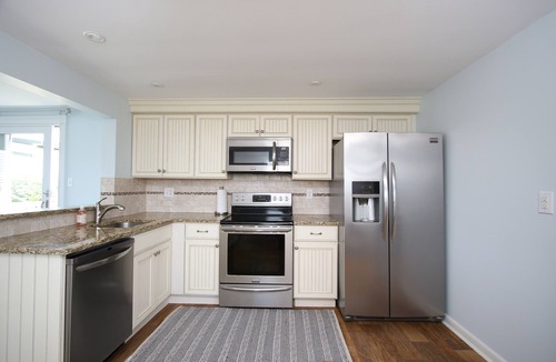 Beach Haven House | Beach Haven Getaway, Family Friendly, Spectacular Sunsets over Mordecai Island.