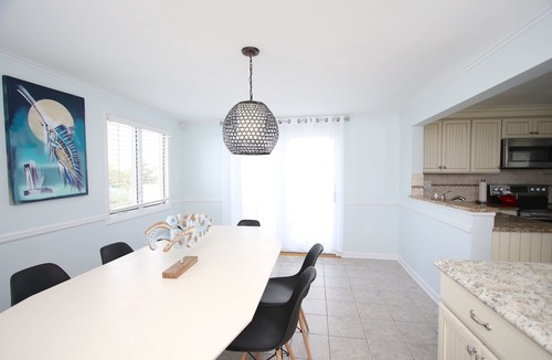 Beach Haven House | Beach Haven Getaway, Family Friendly, Spectacular Sunsets over Mordecai Island.
