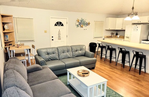 Somers Point House | Beach House 7 Minutes to Ocean City Beach and Boardwalk