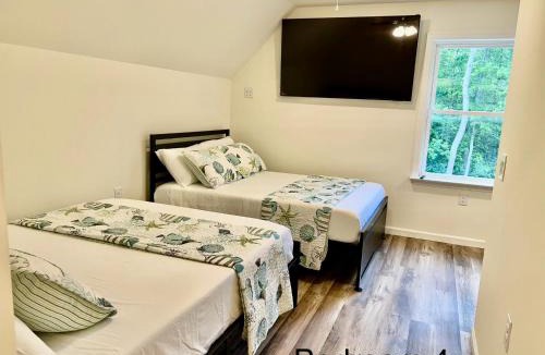 Villas House | Beach House By The Bay, Sleeps 19, 9 Car Parking