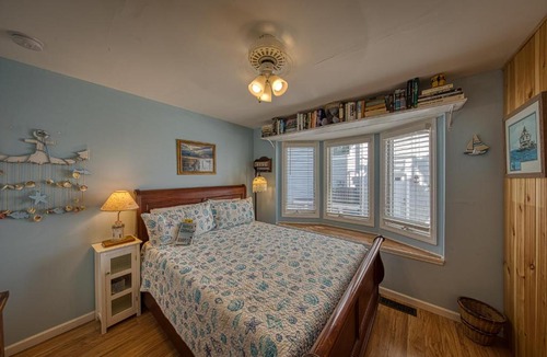 North Beach Haven House | Beach House Retreats on LBI 8- Just Steps to Beach - Gourmet Kitchen & Rooftop HotTub