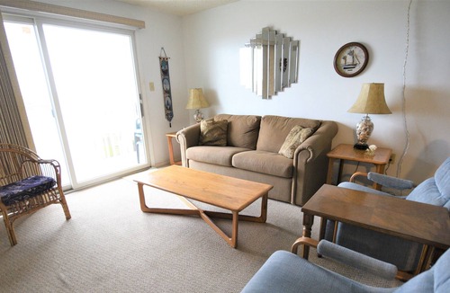 Sea Isle City Condo | Beachfront 1st Floor Condo Unit totally handicap accessible