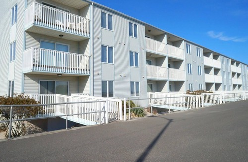 Sea Isle City Condo | Beachfront 1st Floor Condo Unit totally handicap accessible